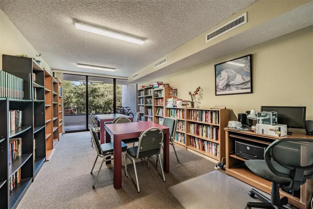 3211 W Swann Avenue Tampa FL 33609