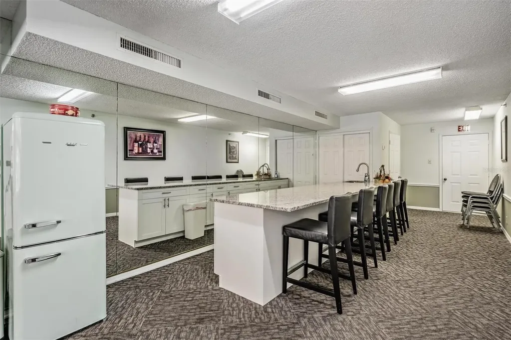 3211 W Swann Avenue Tampa FL 33609