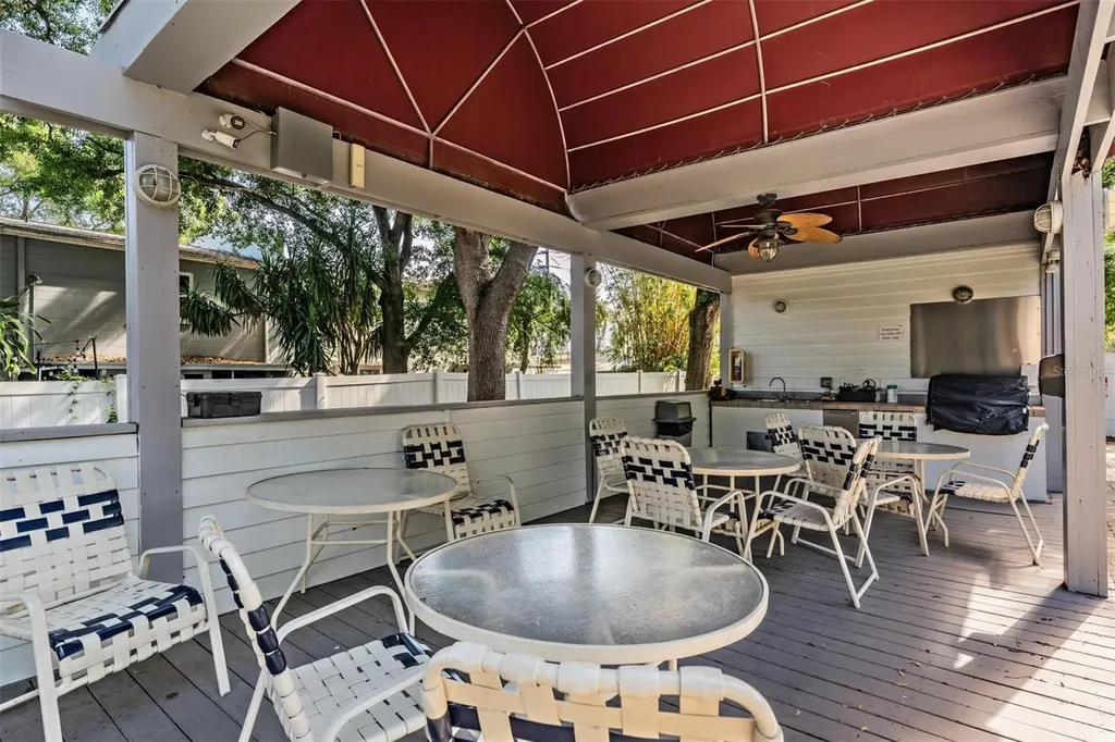 3211 W Swann Avenue Tampa FL 33609