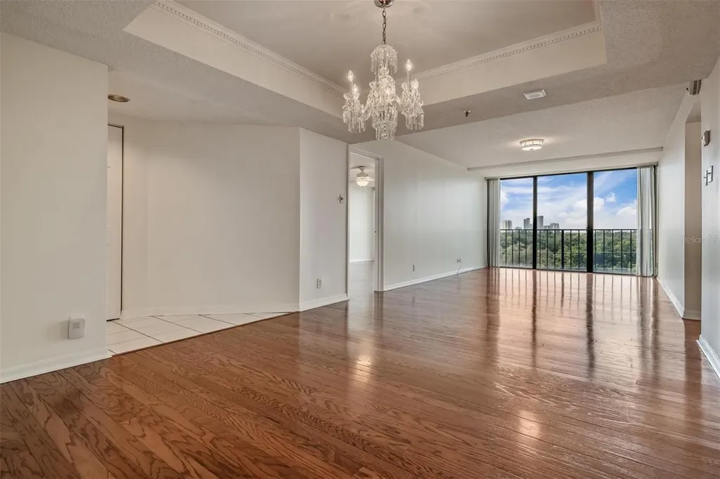 3211 W Swann Avenue Tampa FL 33609