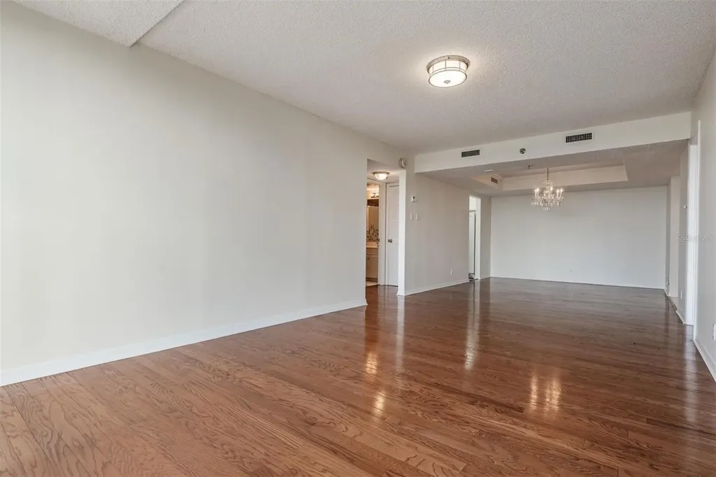 3211 W Swann Avenue Tampa FL 33609