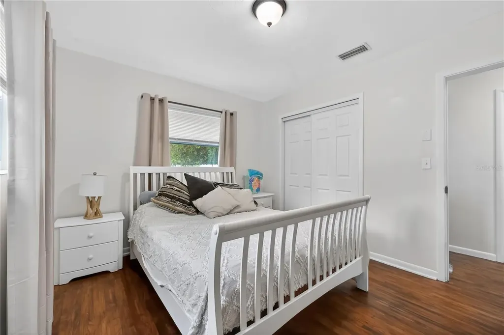 2010 Lee Drive Valrico FL 33594