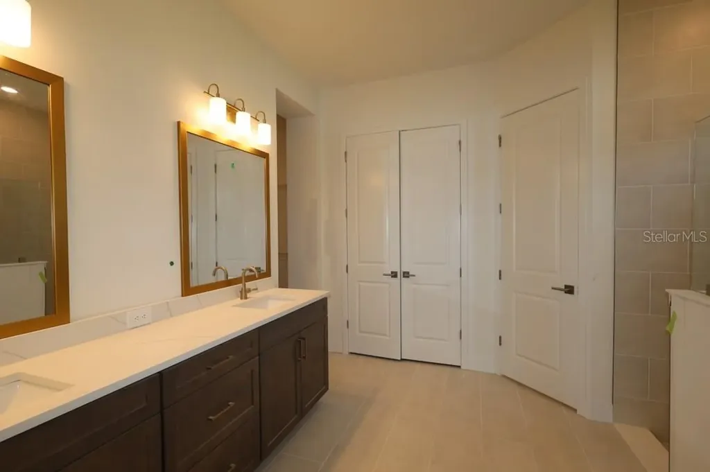 7249 Meadowshade Court Sarasota FL 34241