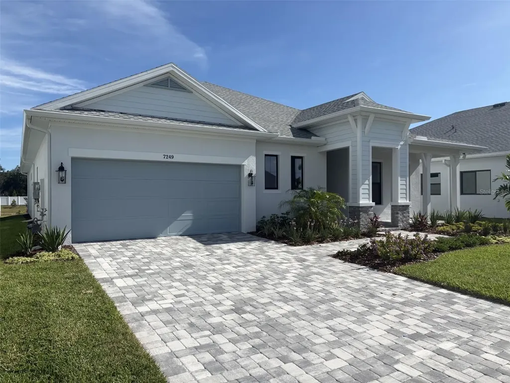 7249 Meadowshade Court Sarasota FL 34241