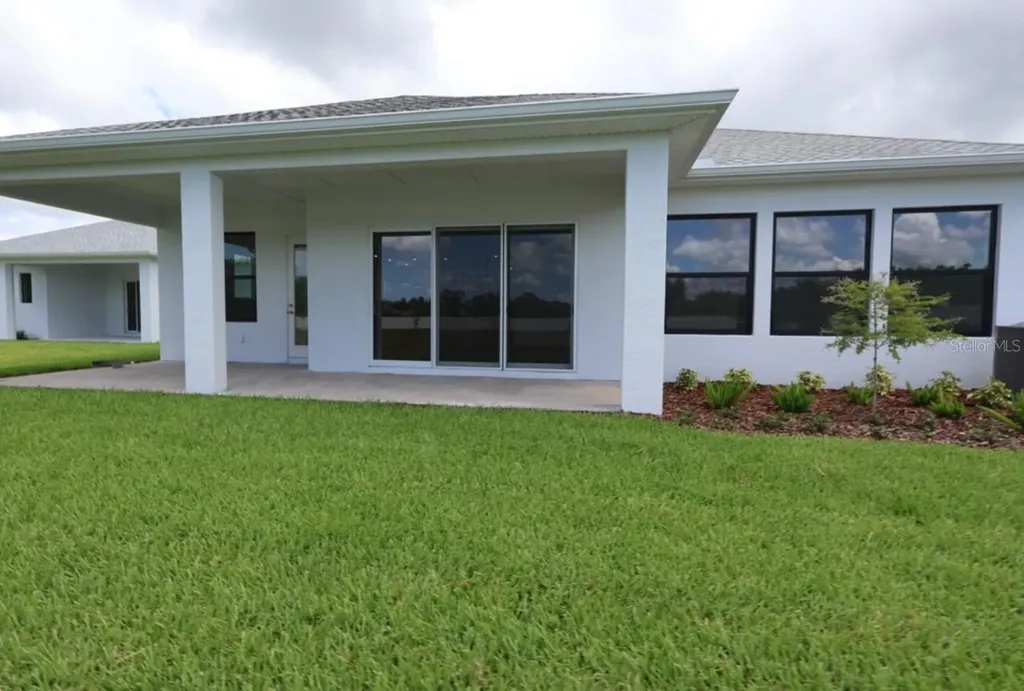 7249 Meadowshade Court Sarasota FL 34241