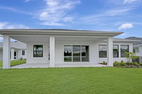 7249 Meadowshade Court Sarasota FL 34241