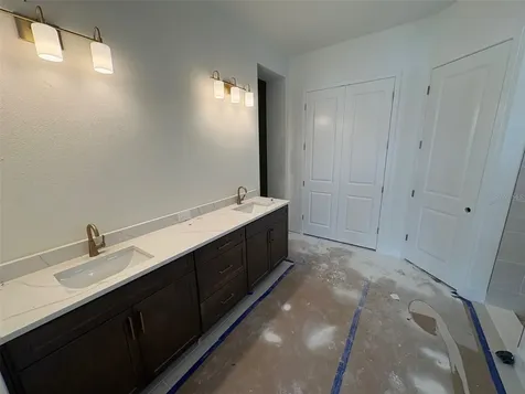 7249 Meadowshade Court Sarasota FL 34241