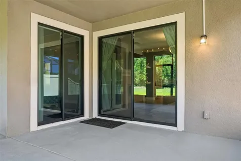 19546 Whispering Brook Drive Tampa FL 33647