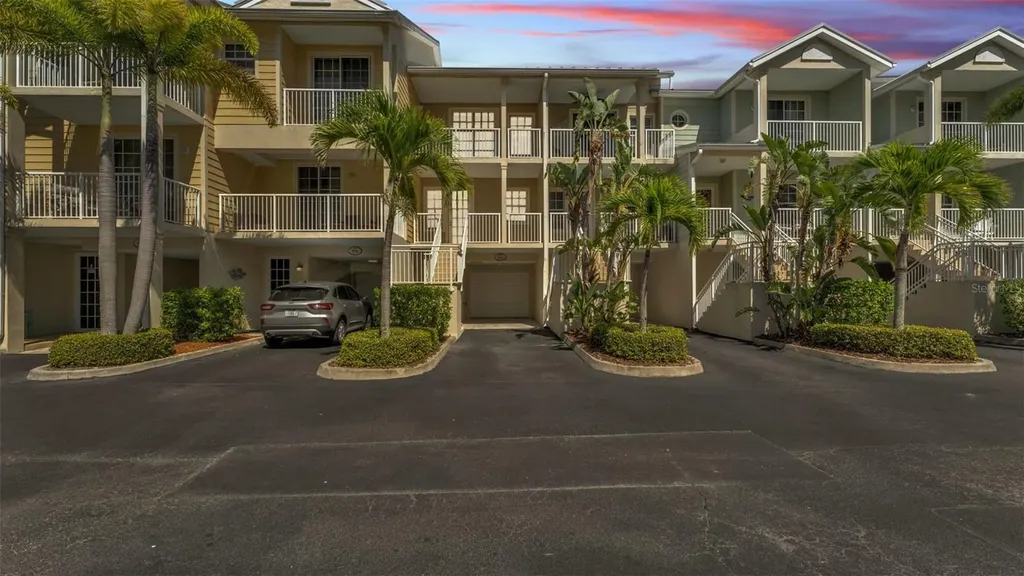 549 Bahia Beach Boulevard Ruskin FL 33570