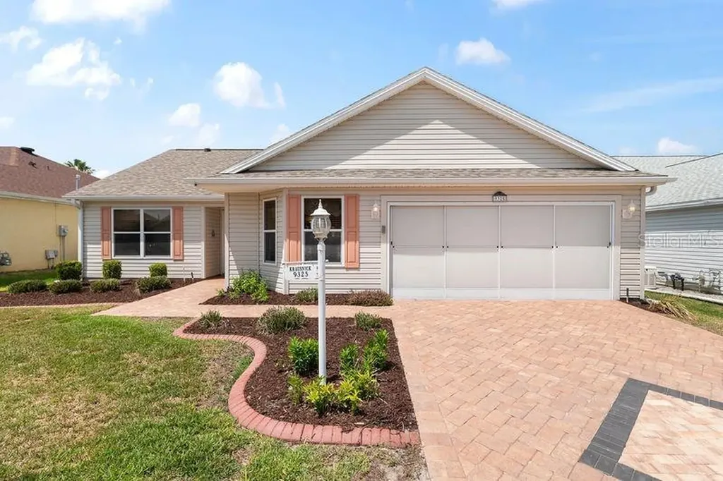 9325 SE 171st Le Flore Lane The Villages FL 32162