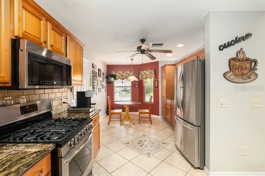 9325 SE 171st Le Flore Lane The Villages FL 32162