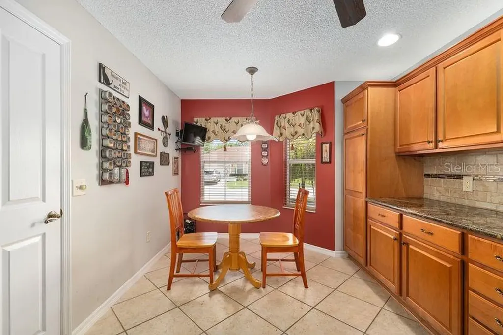 9325 SE 171st Le Flore Lane The Villages FL 32162