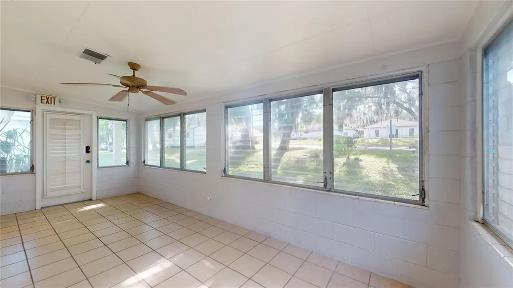 121 N Seminole Avenue Inverness FL 34450