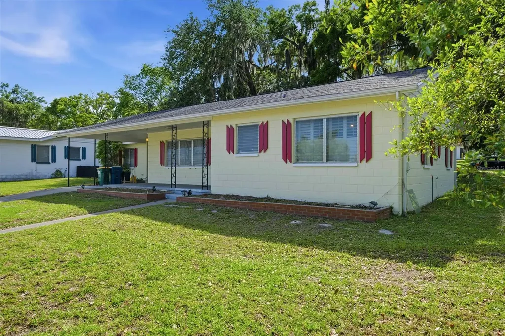 121 N Seminole Avenue Inverness FL 34450