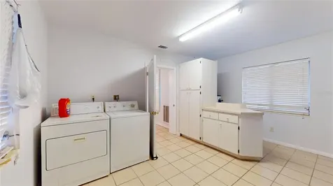 121 N Seminole Avenue Inverness FL 34450