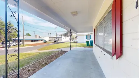 121 N Seminole Avenue Inverness FL 34450