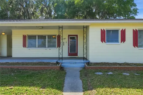 121 N Seminole Avenue Inverness FL 34450