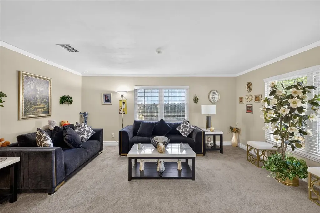 8404 Sandstone Court Tampa FL 33615