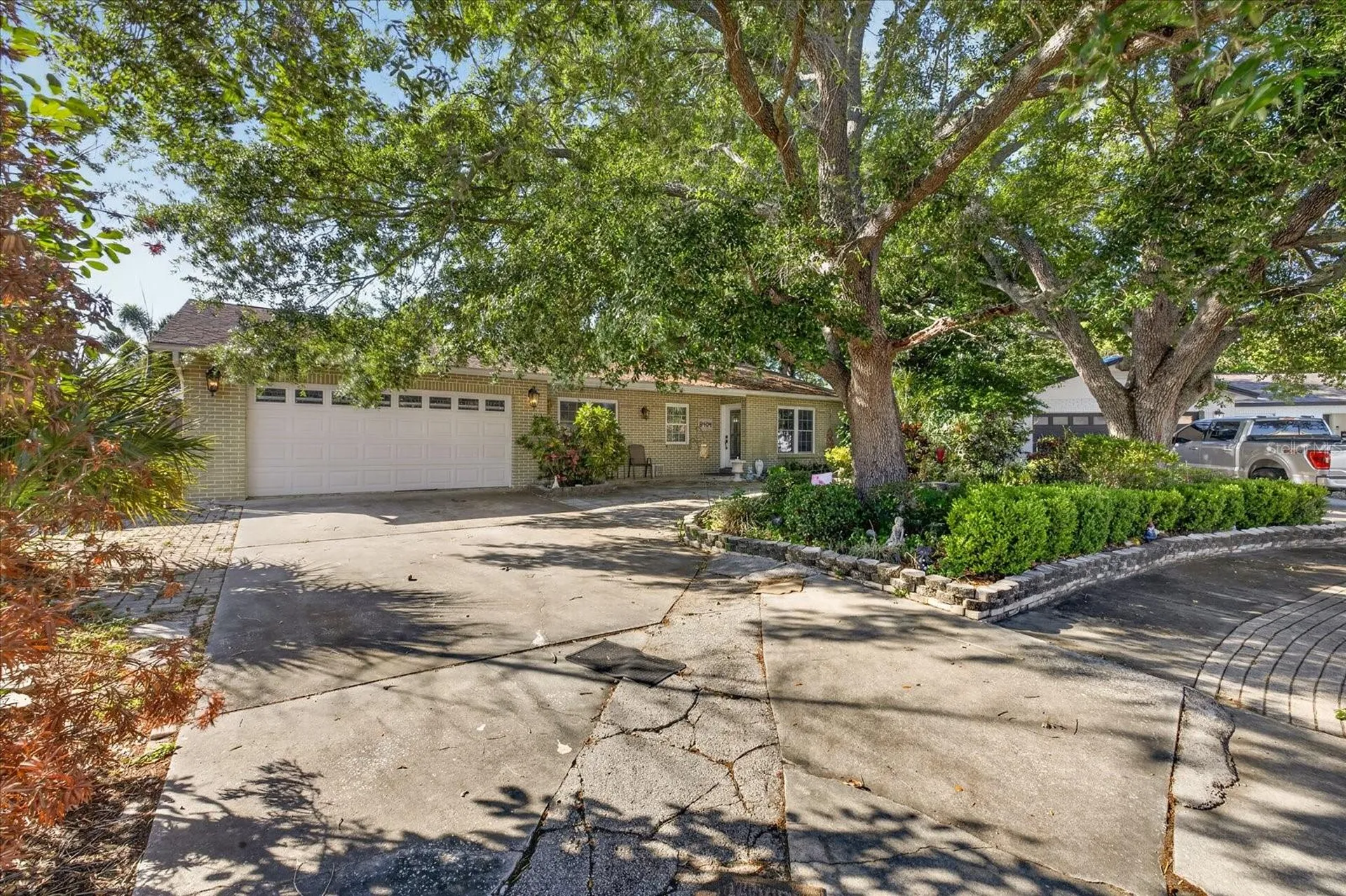 8404 Sandstone Court Tampa FL 33615