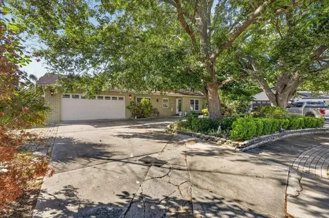 8404 Sandstone Court Tampa FL 33615