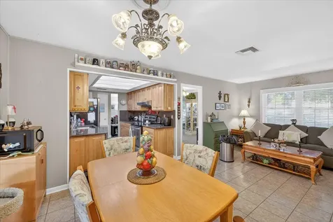 8404 Sandstone Court Tampa FL 33615