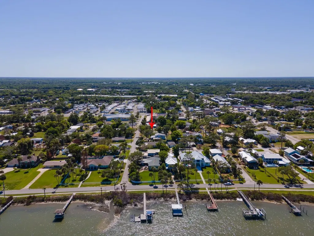121 E Palm Way Edgewater FL 32132