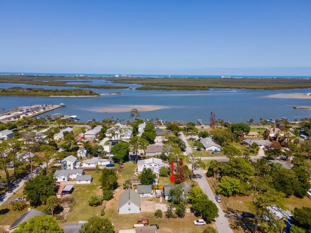 121 E Palm Way Edgewater FL 32132