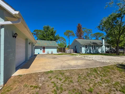 121 E Palm Way Edgewater FL 32132