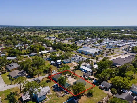 121 E Palm Way Edgewater FL 32132