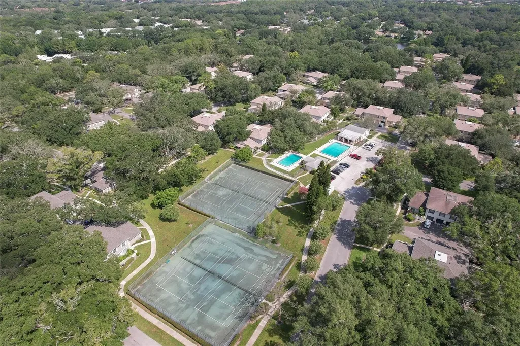 6322 Treetop Circle Temple Terrace FL 33617