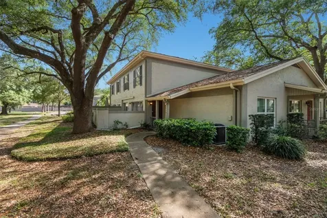 6322 Treetop Circle Temple Terrace FL 33617