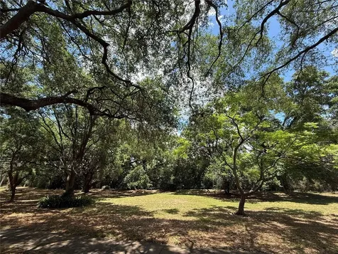6322 Treetop Circle Temple Terrace FL 33617