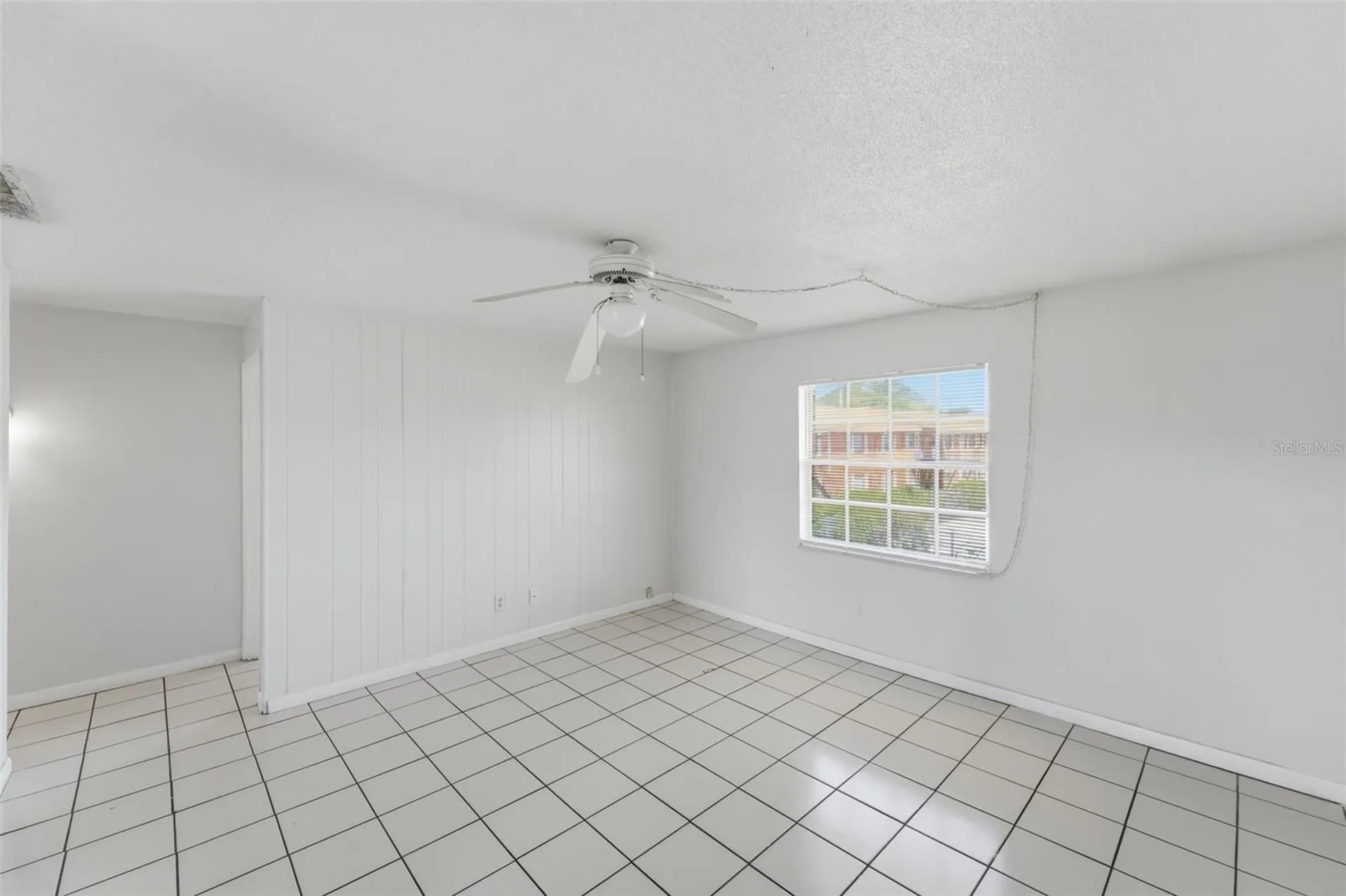 1655 W Oak Ridge Road Orlando FL 32809