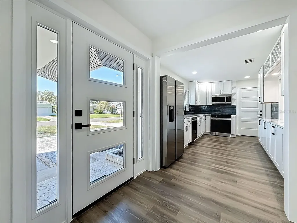 2463 68th Avenue S St Petersburg FL 33712