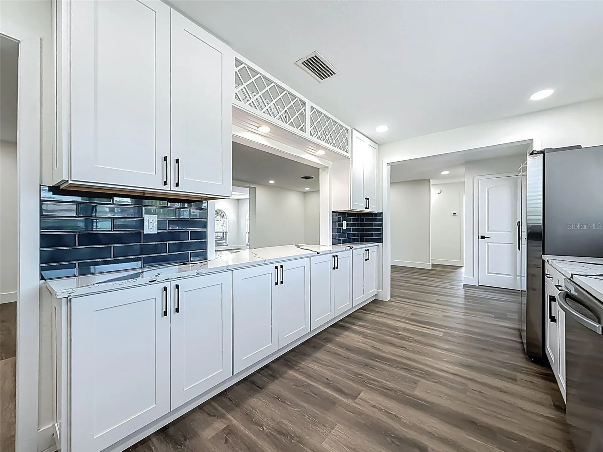 2463 68th Avenue S St Petersburg FL 33712