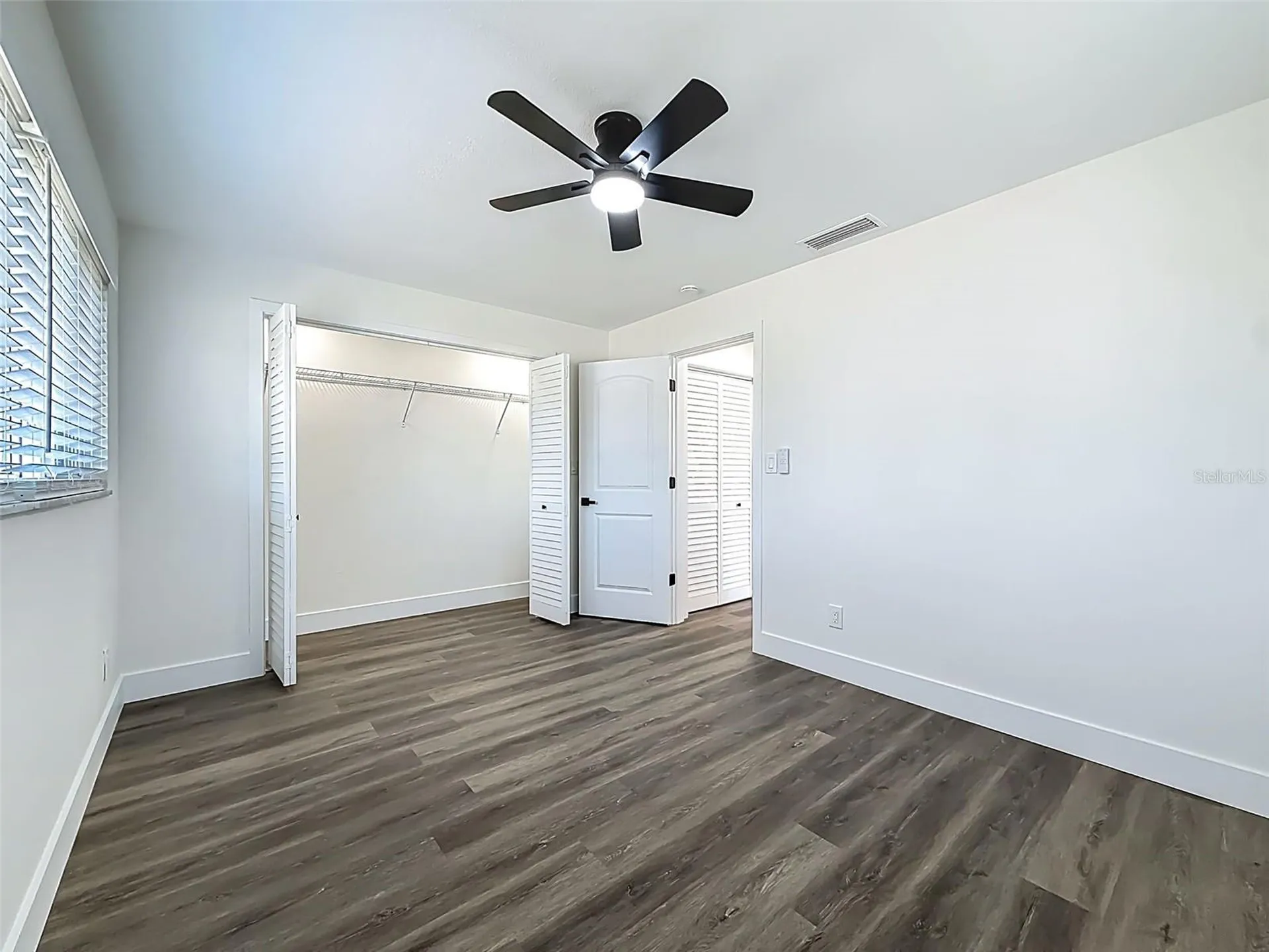 2463 68th Avenue S St Petersburg FL 33712