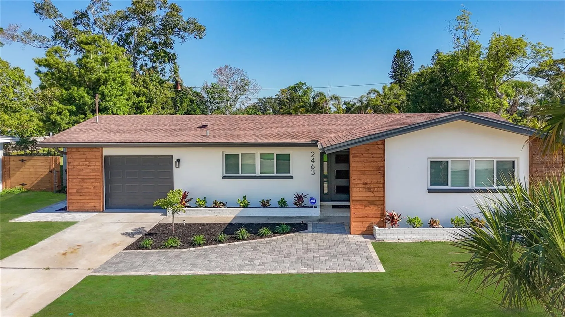 2463 68th Avenue S St Petersburg FL 33712