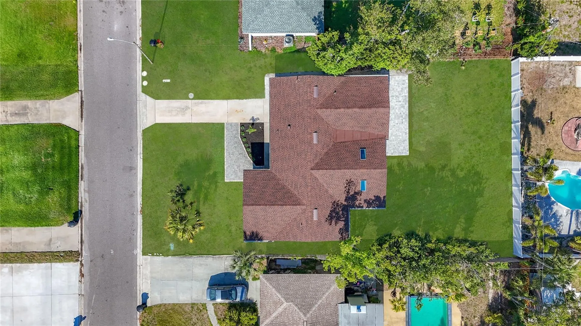 2463 68th Avenue S St Petersburg FL 33712