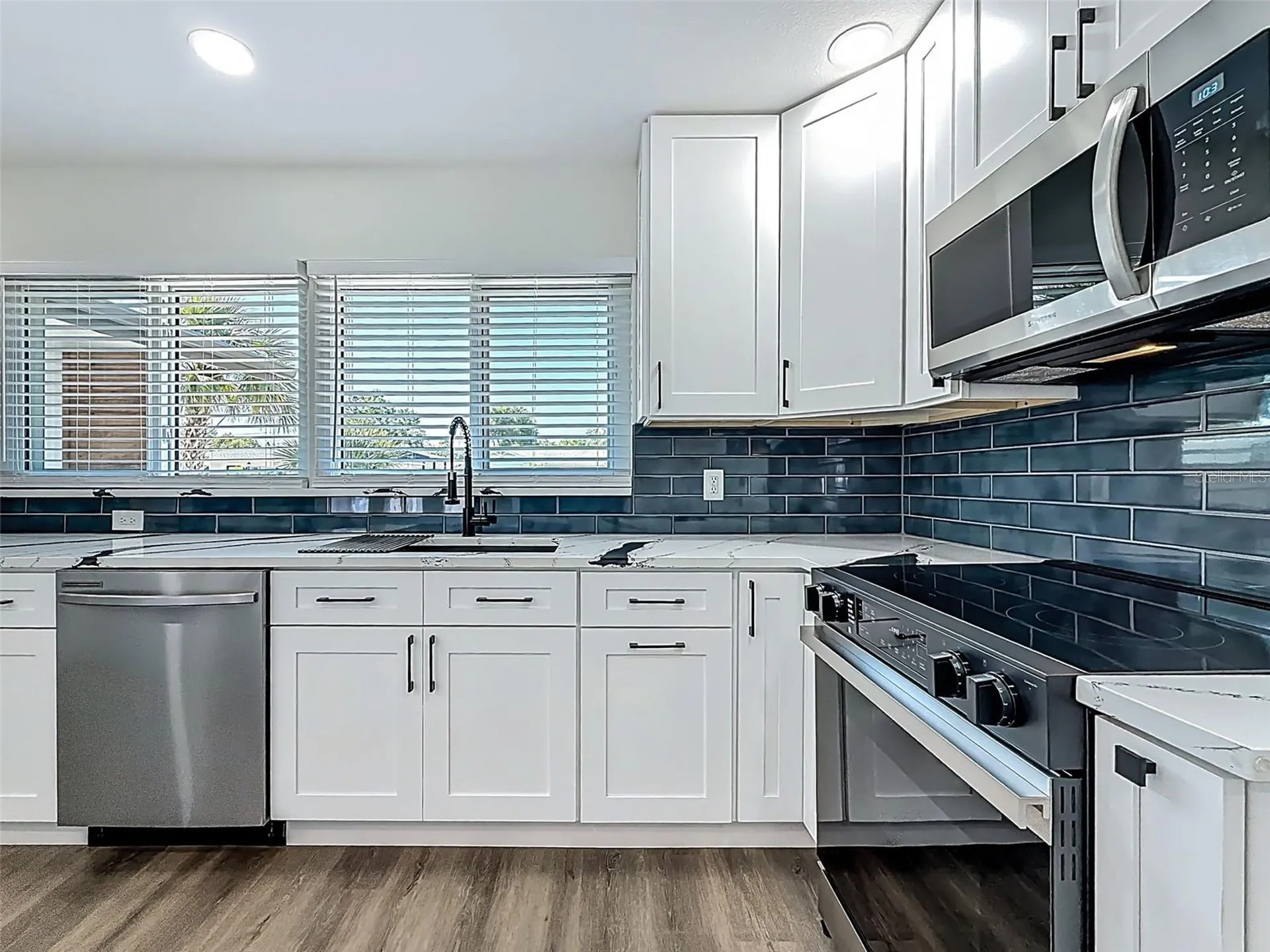 2463 68th Avenue S St Petersburg FL 33712
