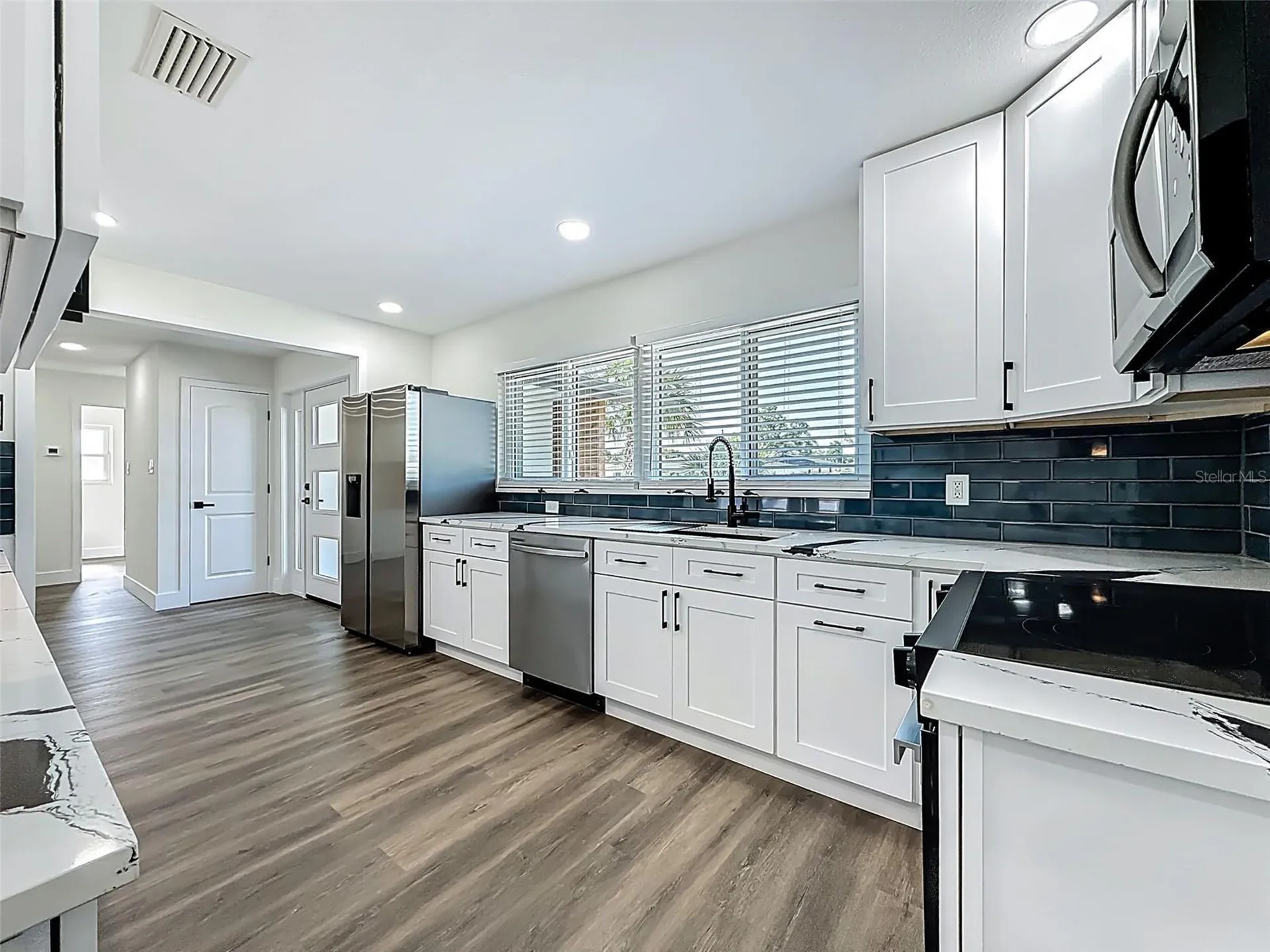 2463 68th Avenue S St Petersburg FL 33712