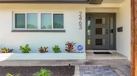 2463 68th Avenue S St Petersburg FL 33712