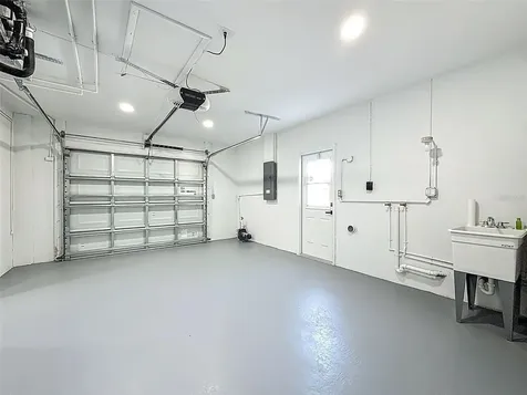 2463 68th Avenue S St Petersburg FL 33712