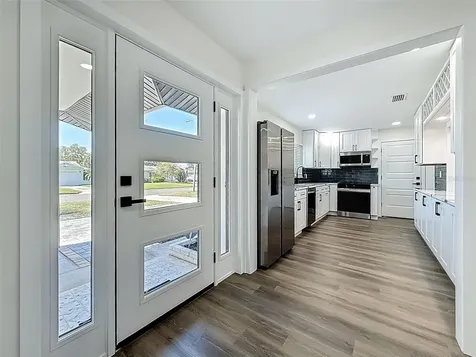 2463 68th Avenue S St Petersburg FL 33712