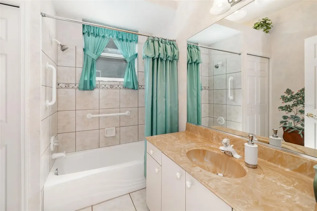 2660 Dick Wilson Drive Sarasota FL 34240