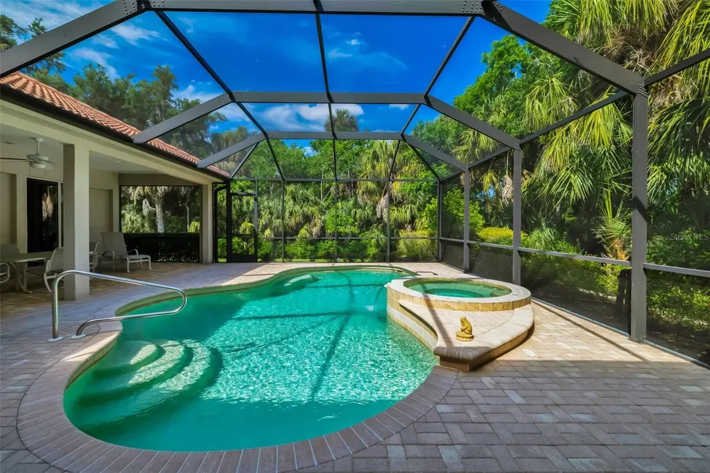2660 Dick Wilson Drive Sarasota FL 34240