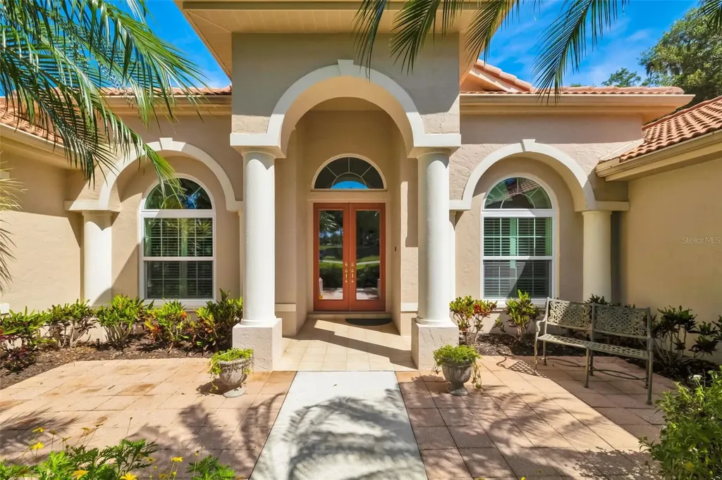 2660 Dick Wilson Drive Sarasota FL 34240