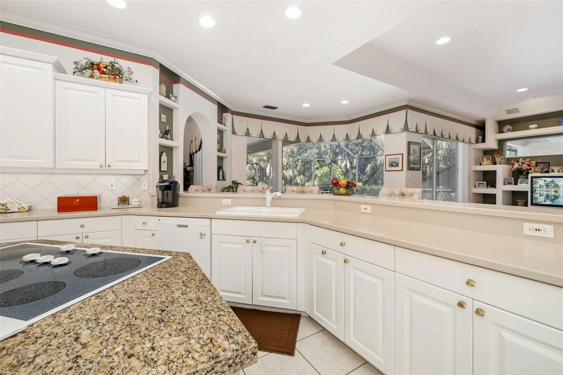 2660 Dick Wilson Drive Sarasota FL 34240