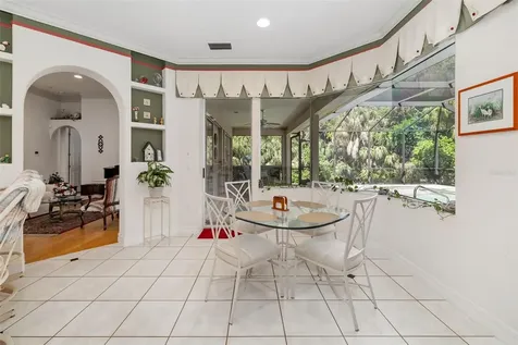 2660 Dick Wilson Drive Sarasota FL 34240