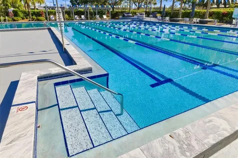 2660 Dick Wilson Drive Sarasota FL 34240