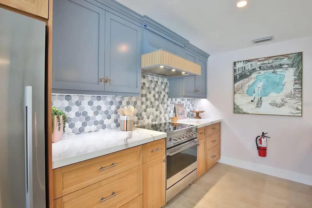 605 Concord Lane Holmes Beach FL 34217